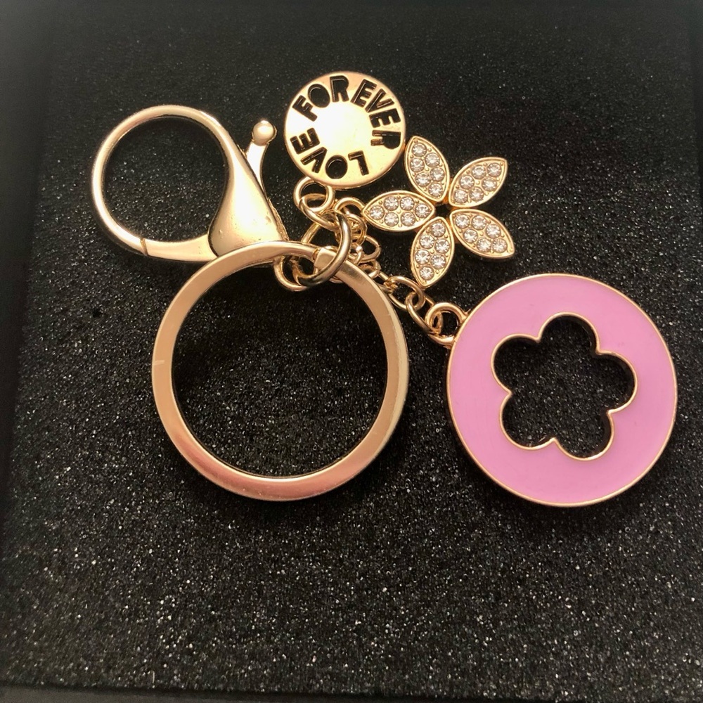 Gold-Tone Lilac Flower Charm Purse Keychain Love Forever 💕🌻 Simple Romantic NEW - Picture 7 of 7